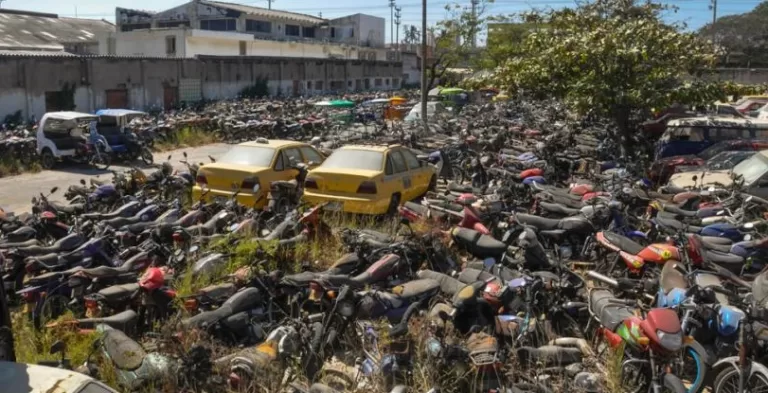 cementerio de motos dfv